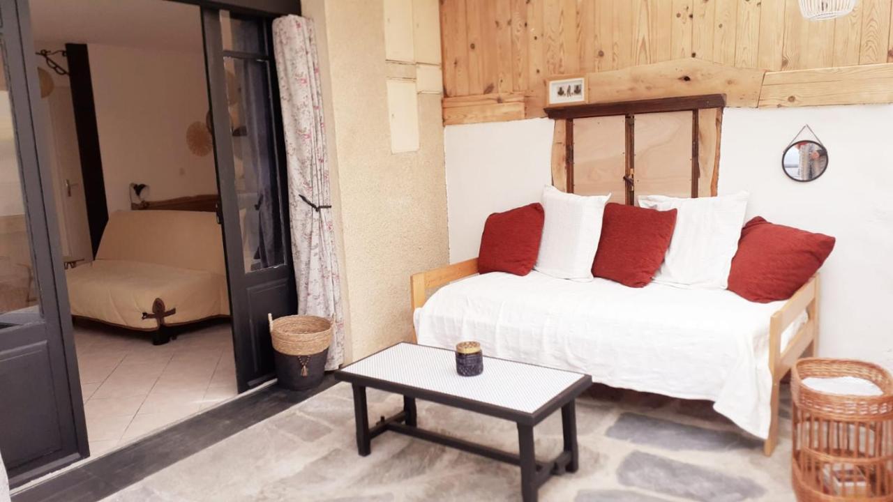 Studio Au Coeur De Laguiole Ngoại thất bức ảnh
